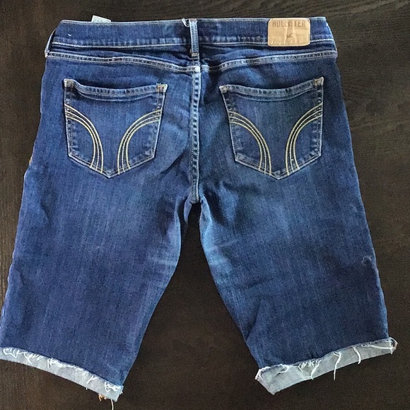 GUC 9L Hollister 29W Cut off Denim Shorts - Picture 2 of 5